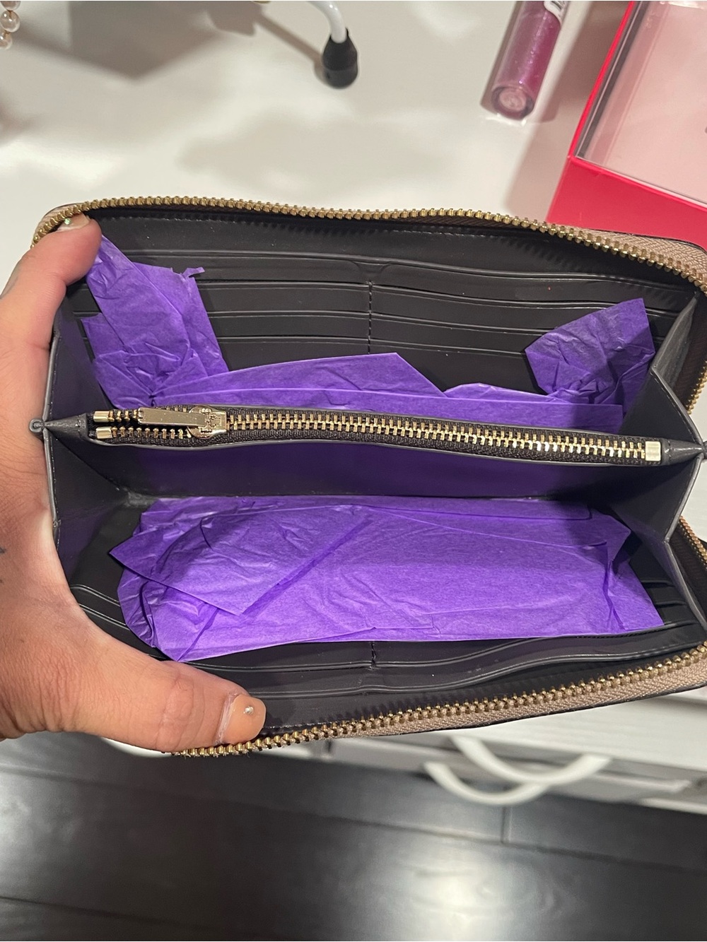 Coach Metallic Gold Pebbled Zip Around Wallet - Picture 2 of 4
